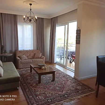3+1 Flat 100 Mt To The Cleopatra Beach In Alanya! *